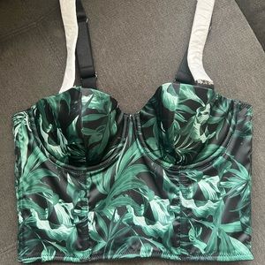 Victoria’s Secret VERY SEXY Green Lightly Lined Shine Strap Top